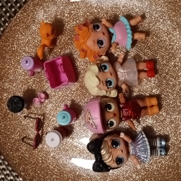 LOL Surprise!Dolls Bundle (X 4 Dolls)and Accessories - Picture 5 of 7